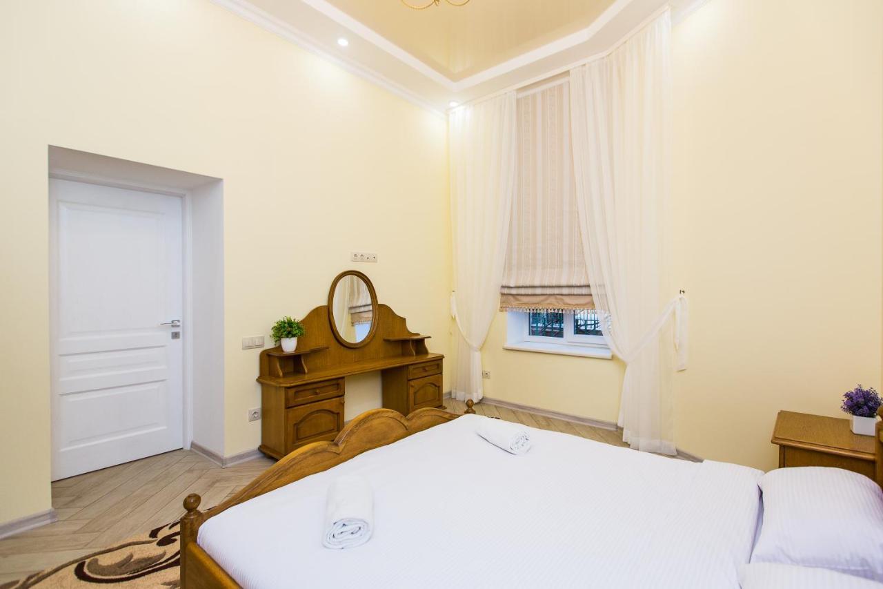 Avangard On Sholom Aleikhem St 7 Apart Apartamento Lviv Exterior foto