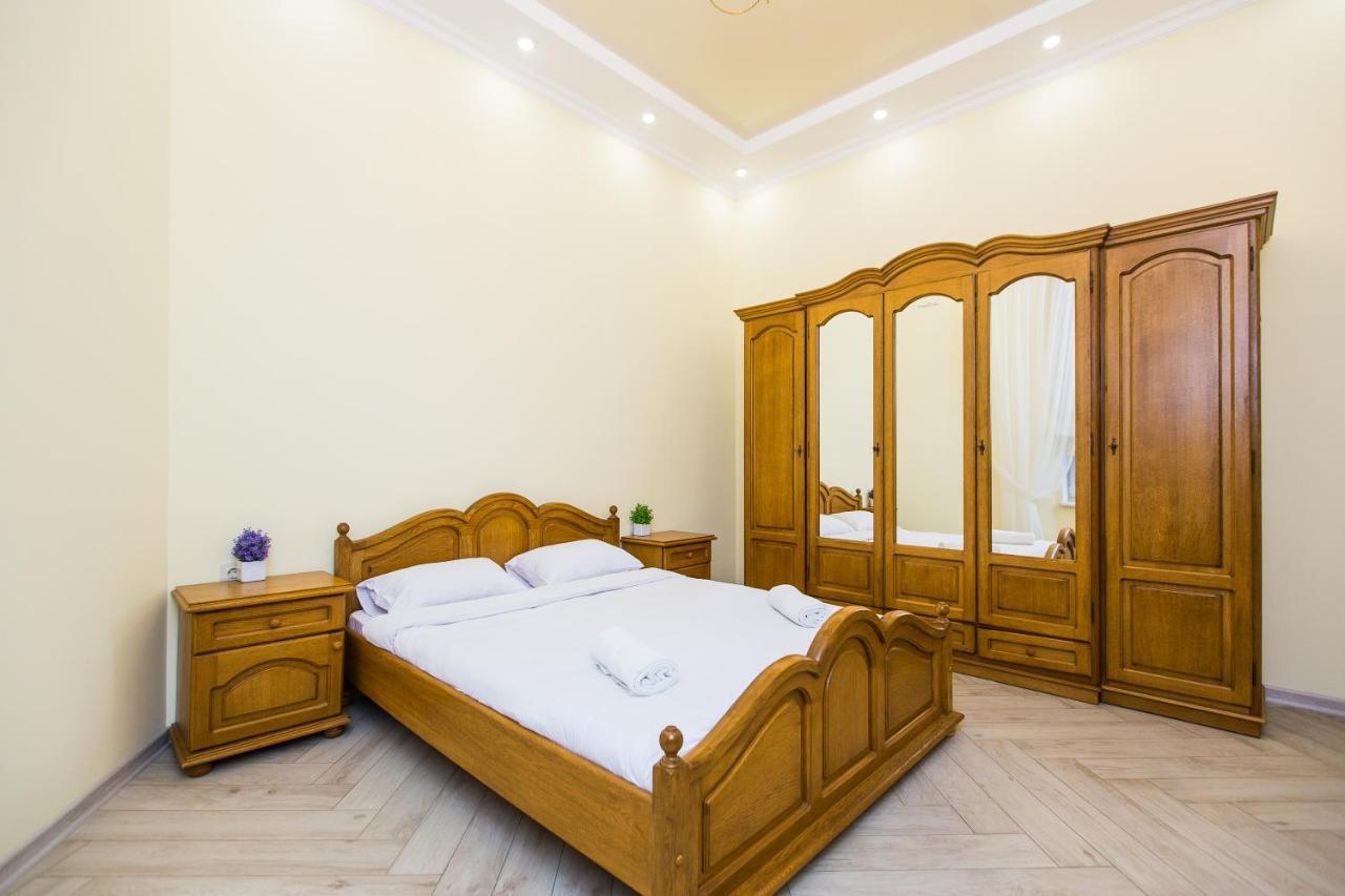Avangard On Sholom Aleikhem St 7 Apart Apartamento Lviv Exterior foto