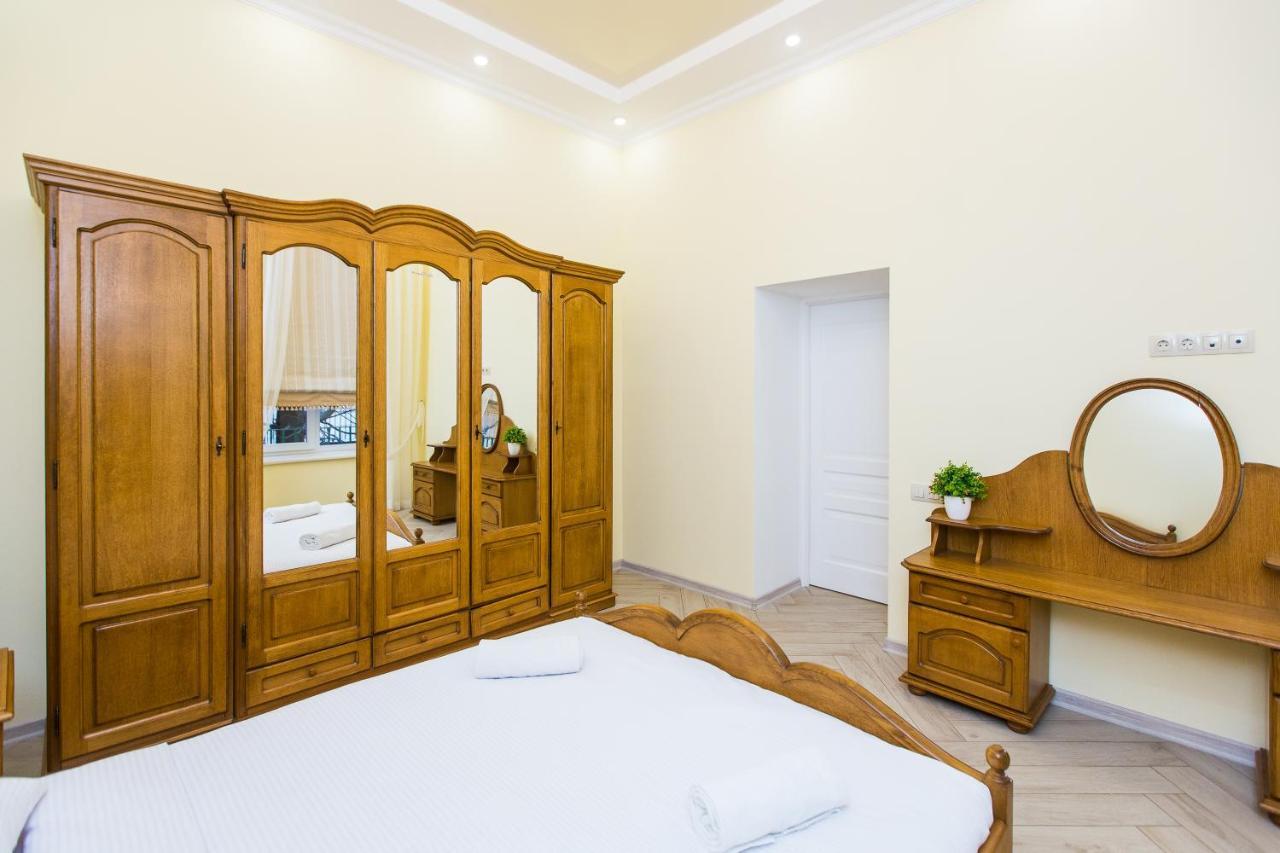 Avangard On Sholom Aleikhem St 7 Apart Apartamento Lviv Exterior foto